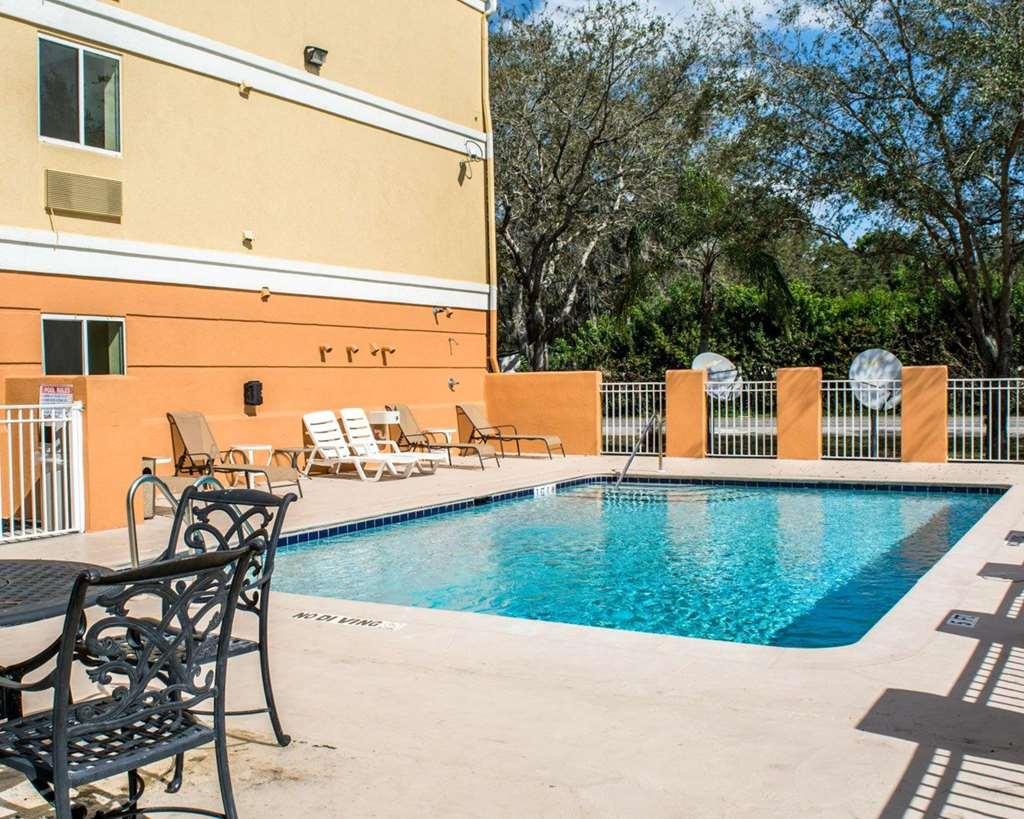 Comfort Inn Fort Myers Northeast Zařízení fotografie