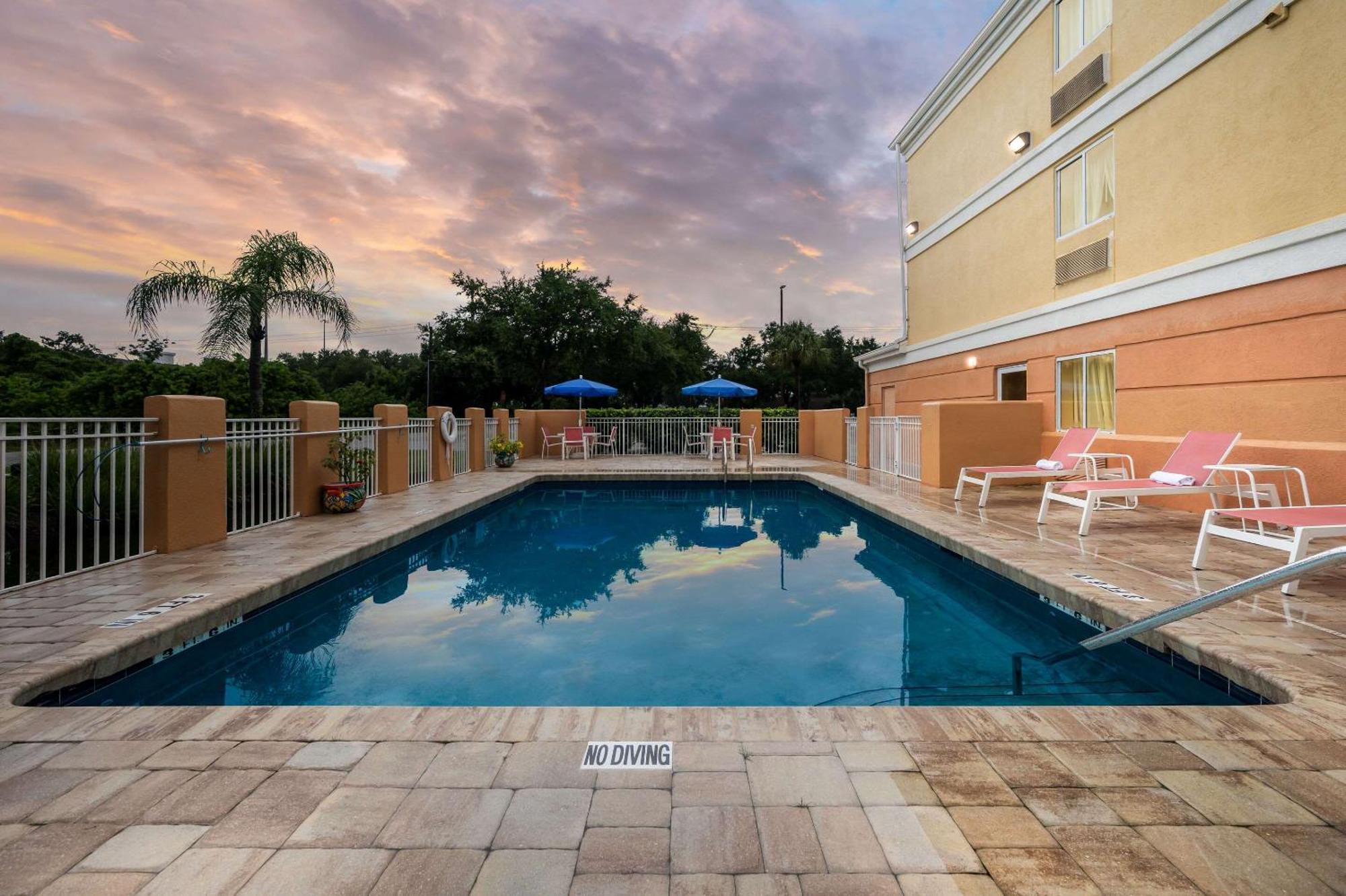 Comfort Inn Fort Myers Northeast Exteriér fotografie