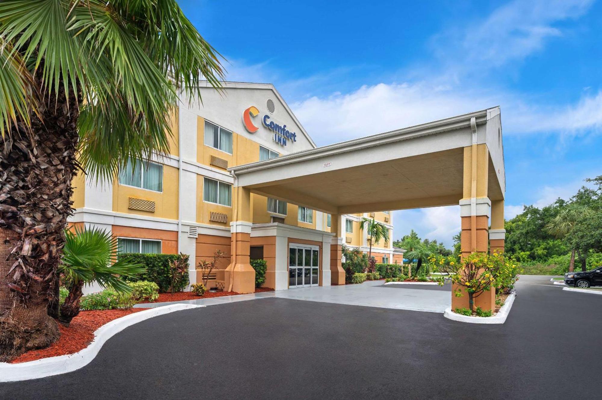 Comfort Inn Fort Myers Northeast Exteriér fotografie